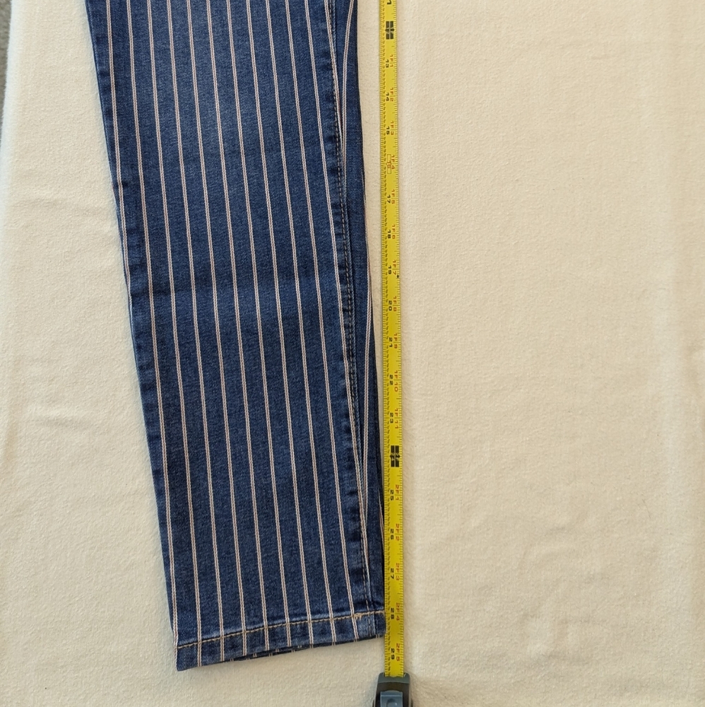 Women's Chaps Skinny Jeans Size 12/31 - Picture 11 of 12